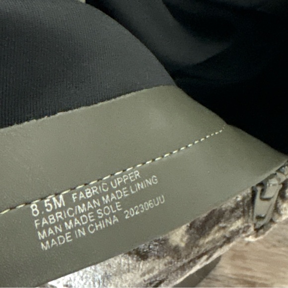 Gianni Bini Star Crossed 3 Green Velvet Boots - Picture 7 of 12